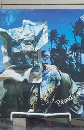 Bloody Tourists:10cc