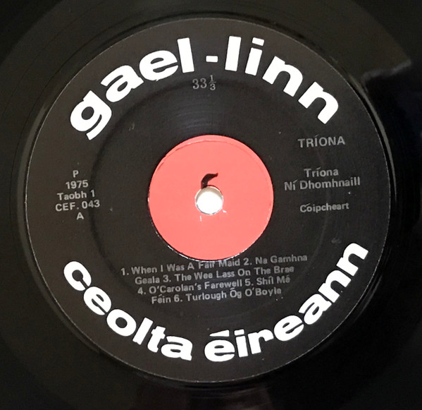 Tríona Ní Dhomhnaill-2