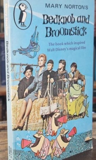 Bedknob and Broomstick : Mary Norton