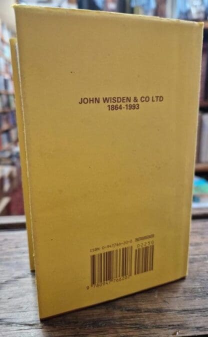 Wisden Cricketers' Almanack 1993 : Matthew Engel - Image 2