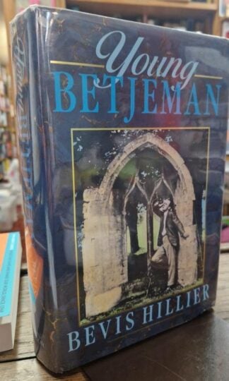 Young Betjeman : Bevis Hillier