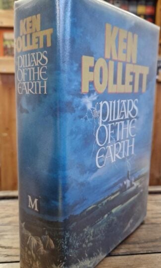 The Pillars of the Earth : Ken Follett