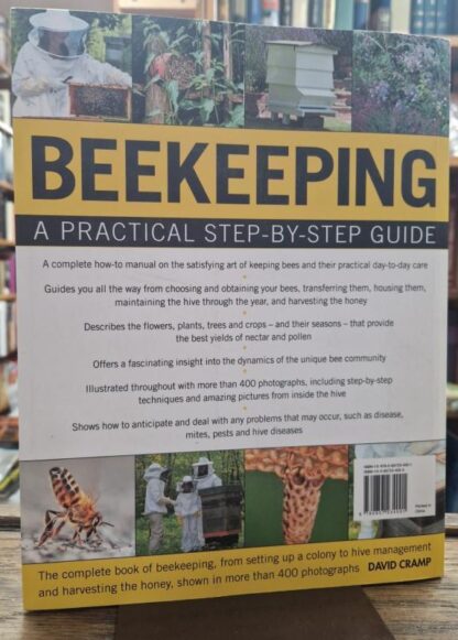 Beekeeping: A Practical Step-by-step Guide : David. Cramp - Image 2